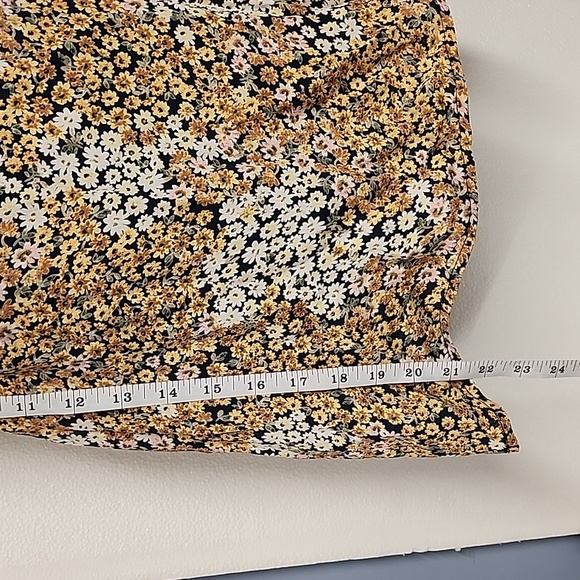 Cotton On Tops Size M Pre-Loved - Picture 3 of 7